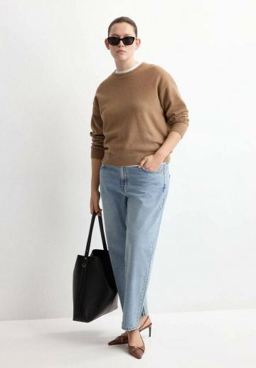 Прямые джинсы