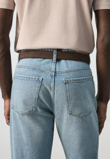 Прямые джинсы