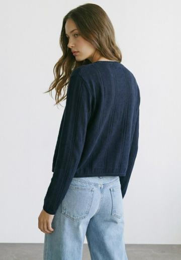 Вязаная кофта