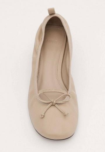 Туфли с высоким носом