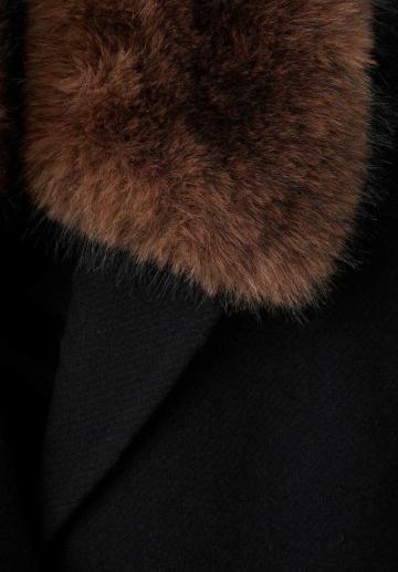 Шерстяное пальто