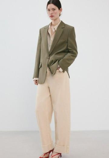 Короткое пальто