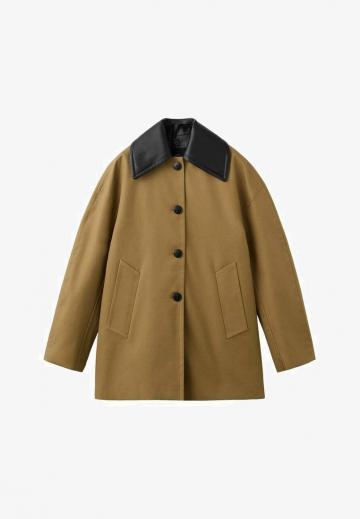 Короткое пальто