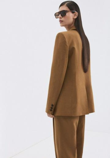 Короткое пальто