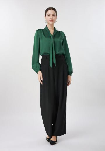 Атласная блузка