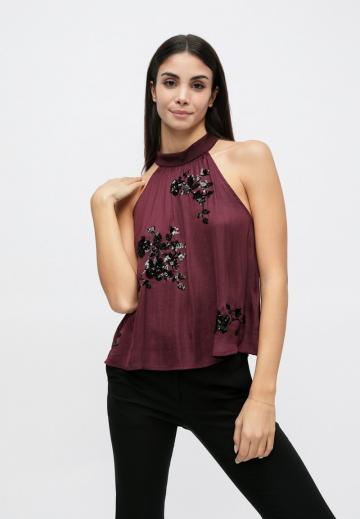 Блузка без рукавов