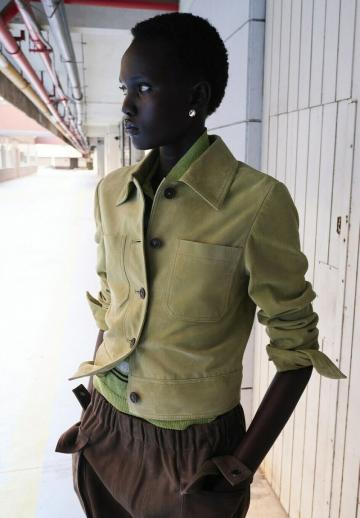 Блейзер с накладными карманами