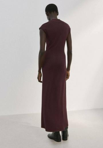 Вязаное платье