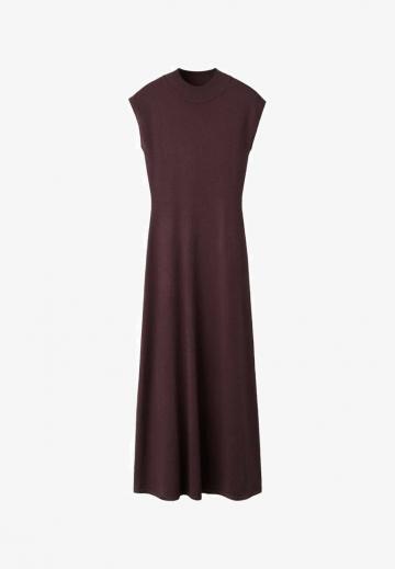 Вязаное платье