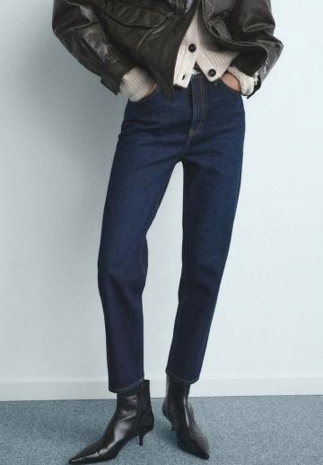 Прямые джинсы