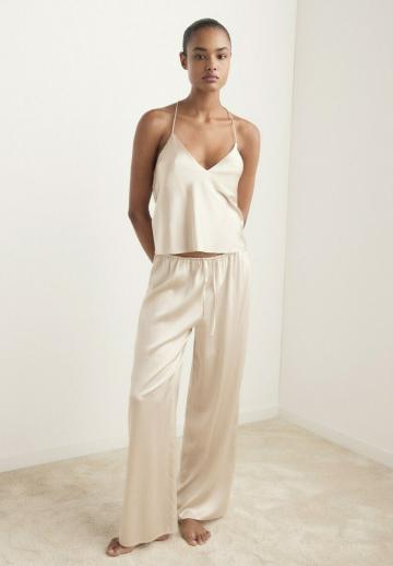 Топ на бретельках