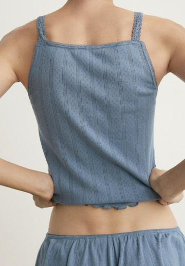 Топ на бретельках
