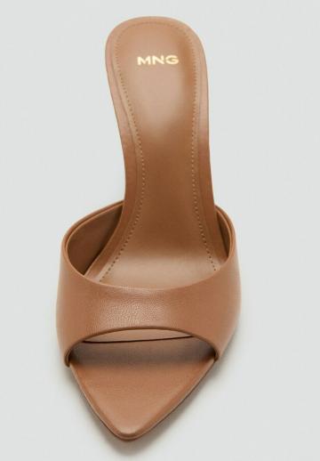 Босоножки на каблуке