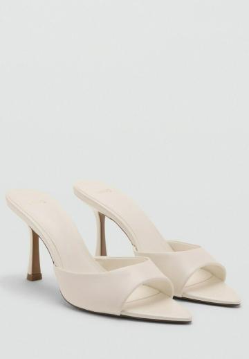 Босоножки на каблуке