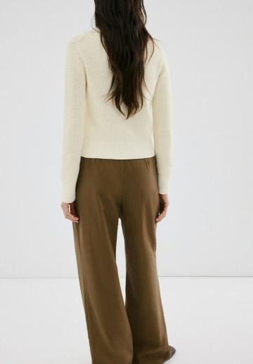 Вязаная кофта