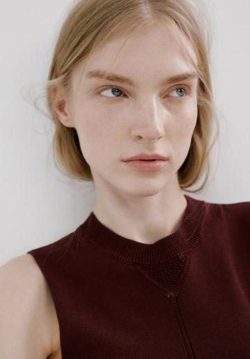 Платье футляр