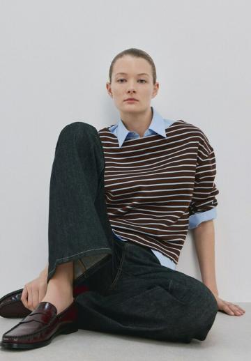 Пуловер в полоску