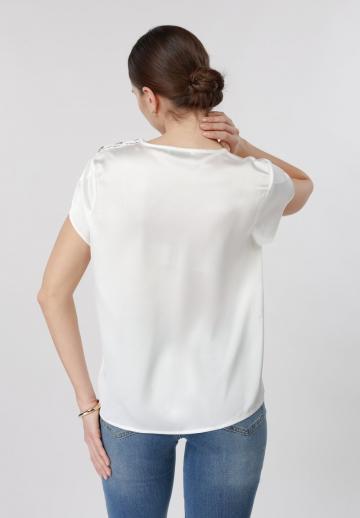 Атласная блузка
