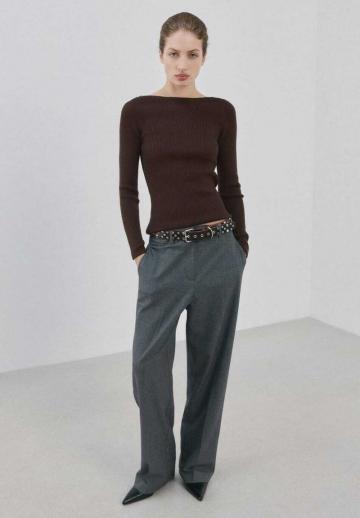 Пуловер в полоску