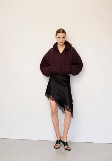 Короткая куртка