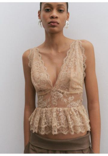 Топ на бретельках