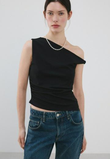 Блузка без рукавов