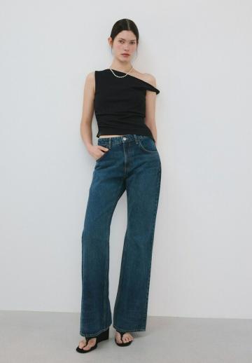 Блузка без рукавов