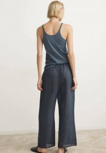 Топ на бретельках