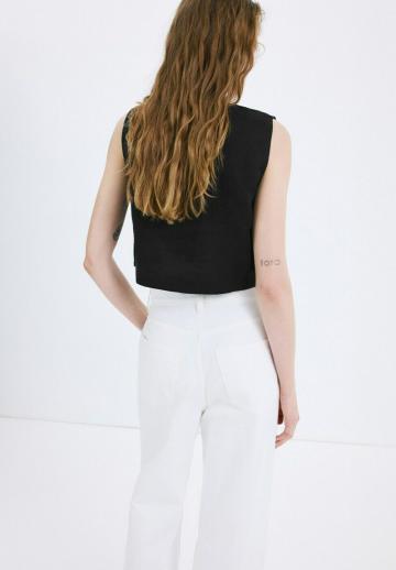 Блузка без рукавов