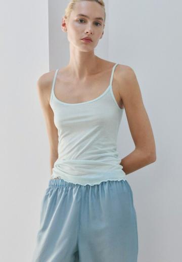 Топ на бретельках