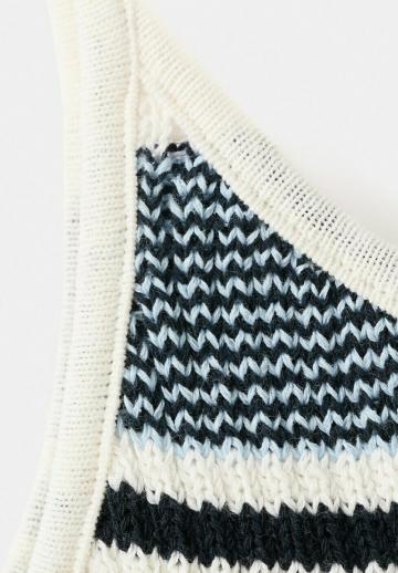 Топ на бретельках