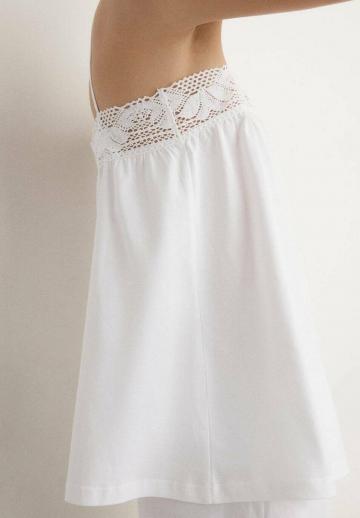 Топ на бретельках