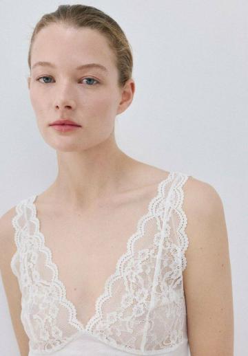 Кружевная блузка