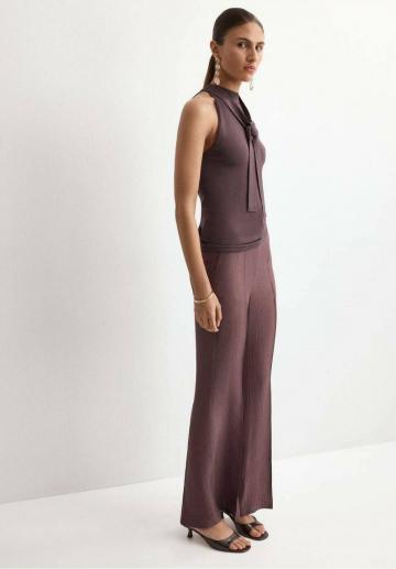 Блузка без рукавов