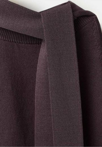 Блузка без рукавов