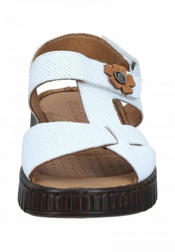 Босоножки на танкетке