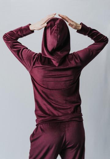 Пуловер с капюшоном