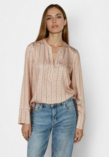 Атласная блузка