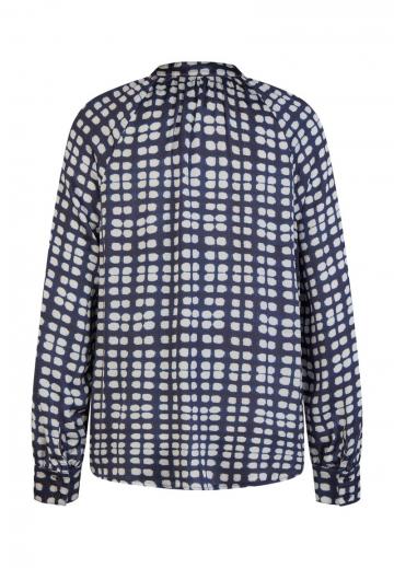 Атласная блузка