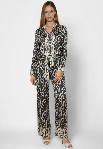 Атласная блузка