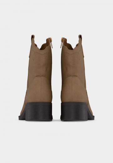 Ковбойские сапожки