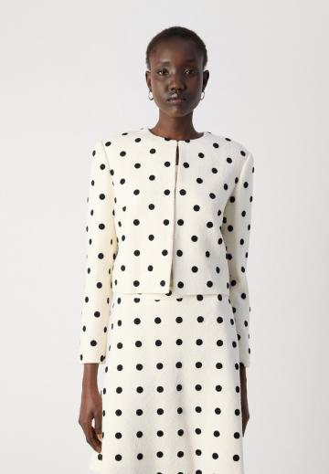 Короткая куртка