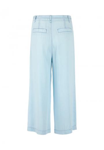 Клешеные джинсы