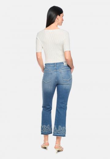 Короткие джинсы