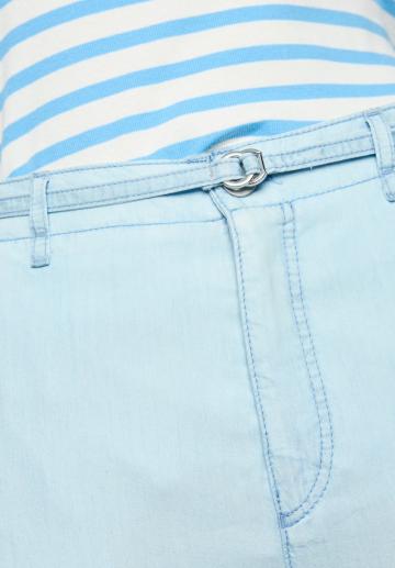 Клешеные джинсы