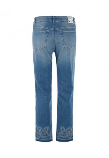 Короткие джинсы