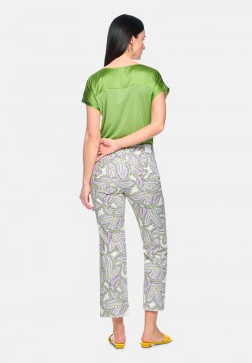 Короткие джинсы