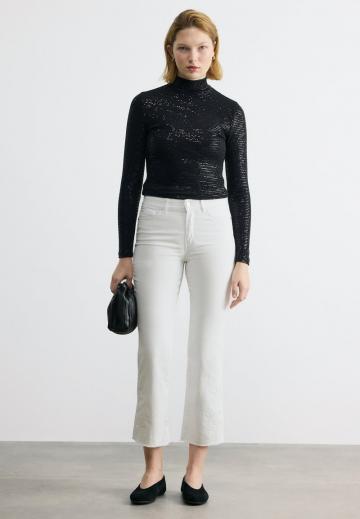 Короткие джинсы