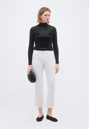 Короткие джинсы