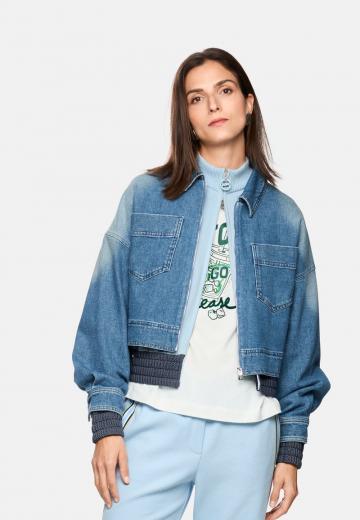 Короткая куртка